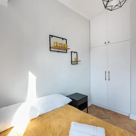 Grzybowska Sundown Centre By Bookinghost Apartman Varsó